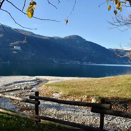 شقة 2 Passi Dal Lago, *